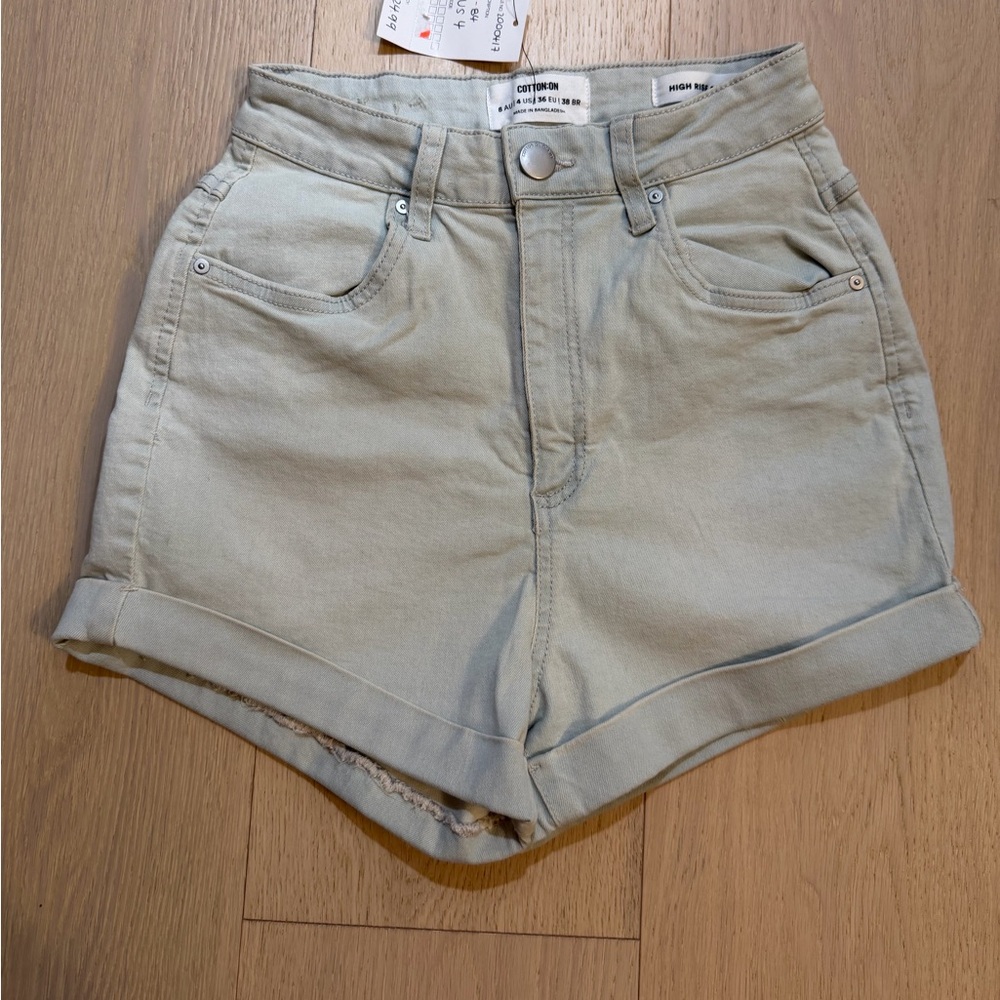 NEW COTTON ON High Rise Flashback Denim Short-Light Blue Denim (size 4)
